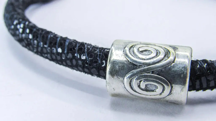Minimalist Black and Silver Patterned Suede Leather Cord Bracelet Bracelets Oh, Heart!