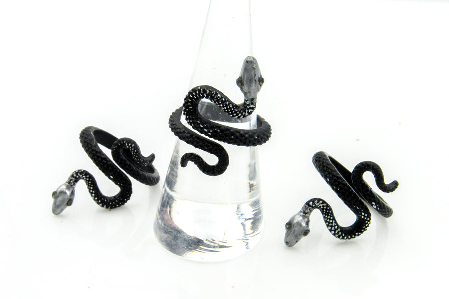 Black and Silver Snake Adjustable Ring Ring Oh, Heart!